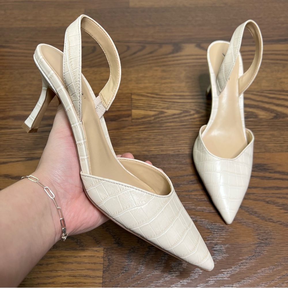 Ann Taylor Leather Kerry Embossed Slingback Pumps size 6.5